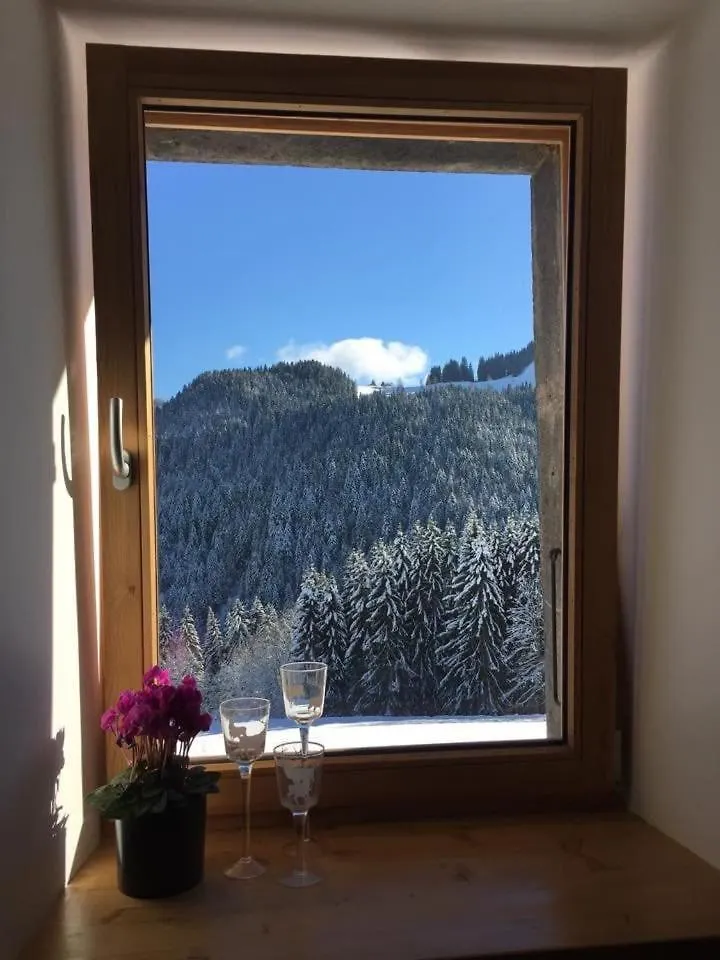Family Stays In Petite Ferme Les Bouts & Grenier Les Bouts - 2 Properties Side By Side La Côte d'Arbroz アパート